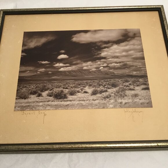 Vintage signed Robley Johnson photograph "Desert Sky" framed - Picture 13 of 14